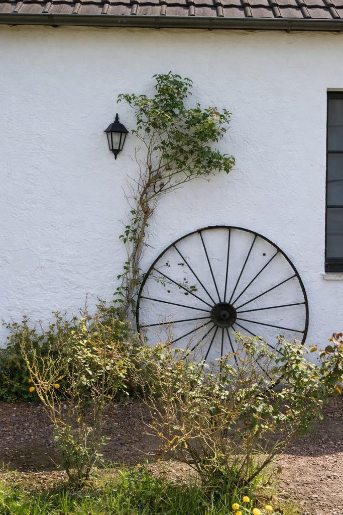 GRANDE ROUE DE CHARRETTE EN FER FORGÉ – DÉCO JARDIN UNIQUE, Enlèvement