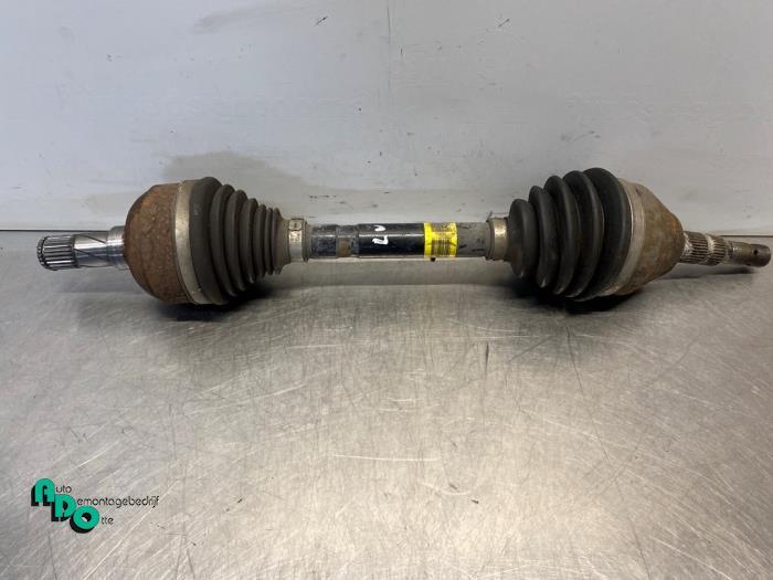 Aandrijfas links-voor van een Opel Meriva (Meriva B 10-), Gebruikt, -, -, Opel