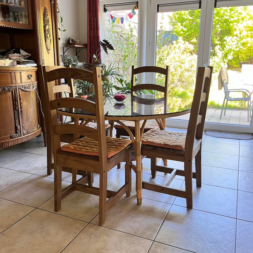 6 chaises de salle à manger en bois + 4 coussins – bon état, Brun, Enlèvement, Bois, Rustique