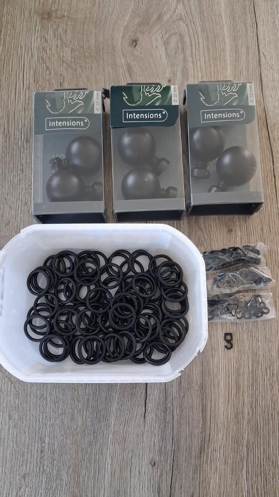 Zwarte roedes uiteindes, en ringen met haakjes 20mm, Ophalen of Verzenden