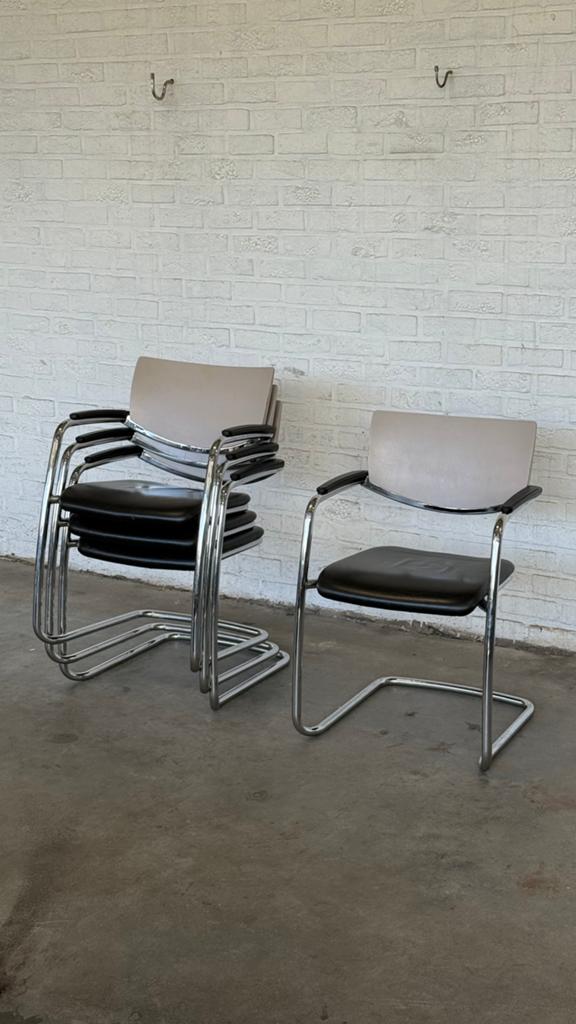 Lot de 4 fauteuils Haworth — cantilever chrome / cuir noir, Antiquités & Art, Enlèvement