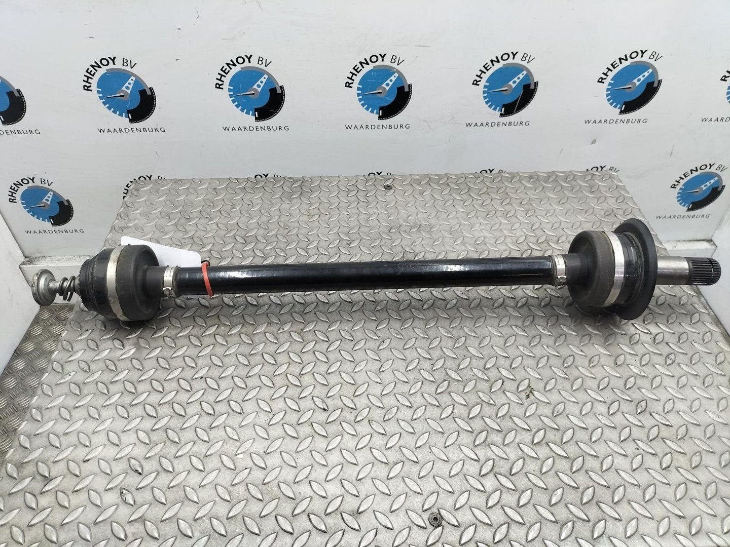 BMW 5 SERIES G30 530E IPERFORMANCE AANDRIJFAS R 8686242 2018, Auto-onderdelen, Ophalen of Verzenden, Gebruikt, Stiba lid