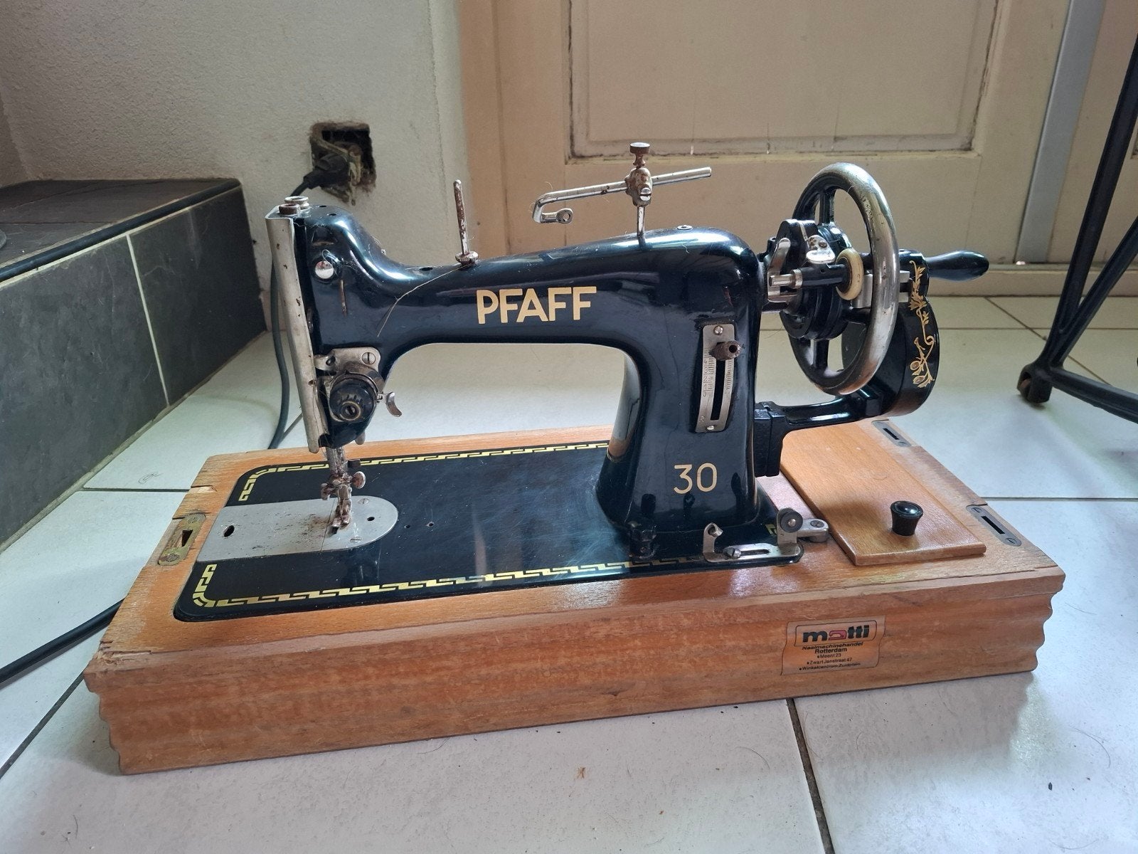 antieke Pfaff naaimachine model 30, Antiquités & Art, Antiquités | Machines à coudre, Enlèvement