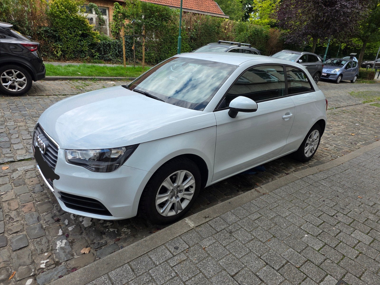 Audi A1 1.2 tsi lees de advertentie, Auto's, Audi, Euro 5, Stof, 63 kW, Wit