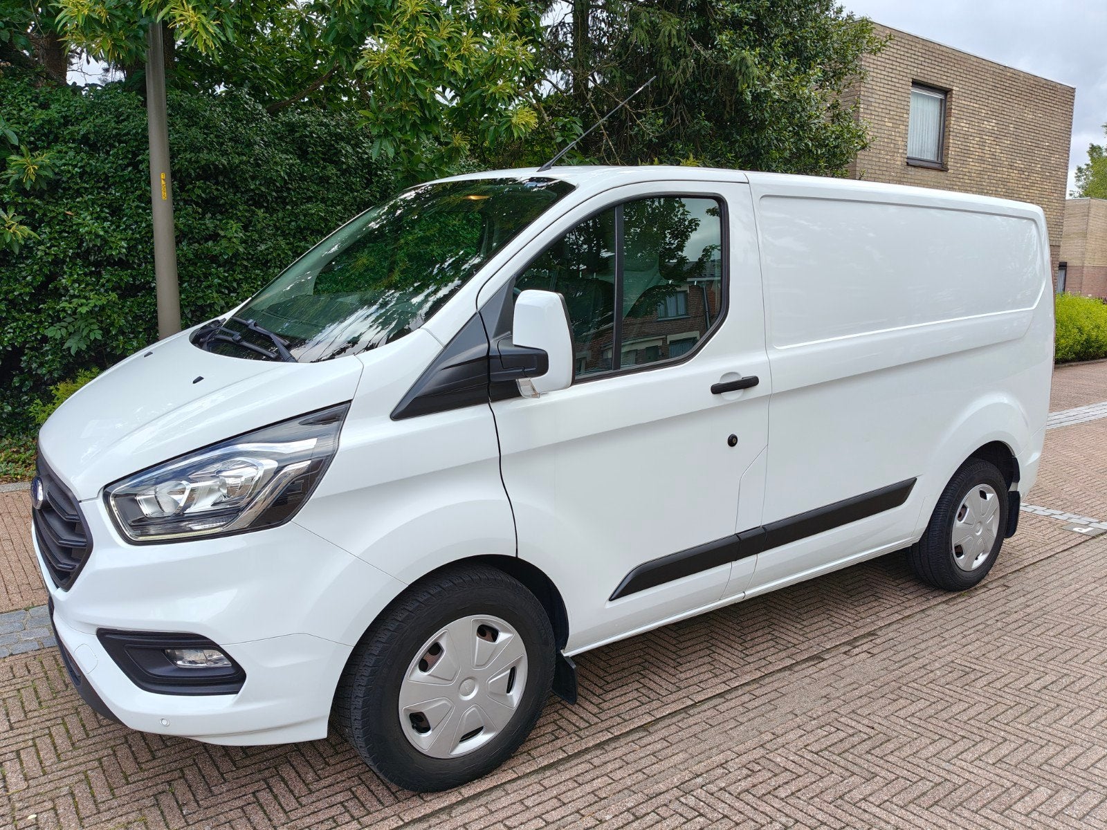 Déductible fiscale Ford Transit Custom L1H1, Autos, Cuir, Achat, Euro 6, 3 places