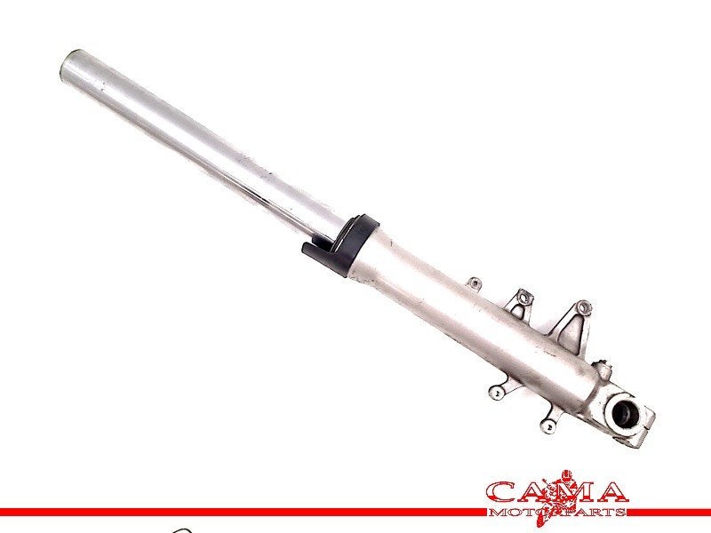 VOORVORK POOT LINKS Suzuki, Motoren, Onderdelen | Suzuki, Dhr. S. di Majo, Gebruikt, Info@cama-motorparts.nl, P.J. Troelstraweg 8 8
3144 CX  MAASSLUIS, NL
