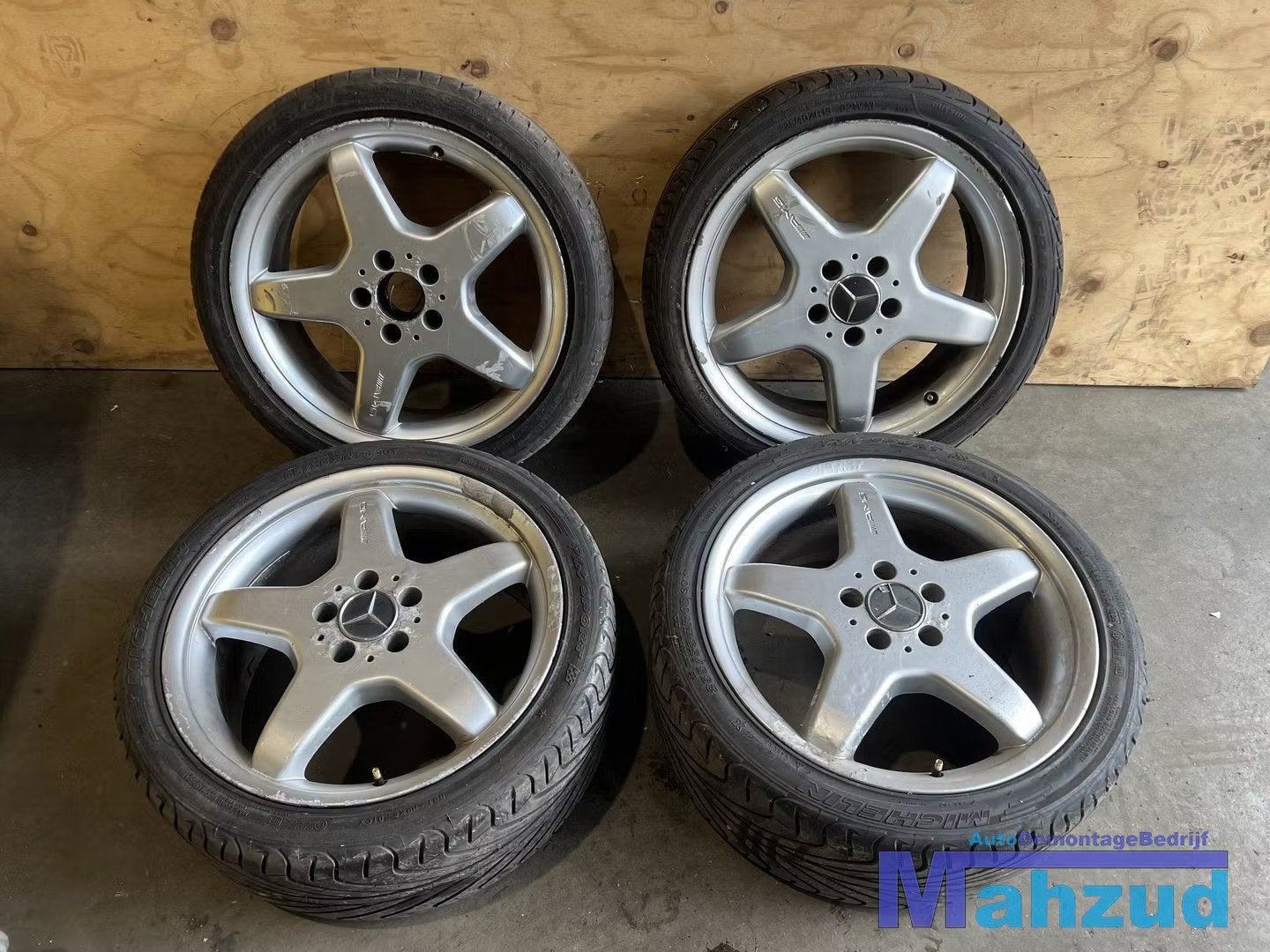 MERCEDES CLK W209 Amg velgen 18 inch 5x112 66.6 breedset, Auto-onderdelen, Banden en Velgen, Gebruikt, Mercedes-Benz AG, Mercedesstrasse 120
70372  Stuttgart, DE