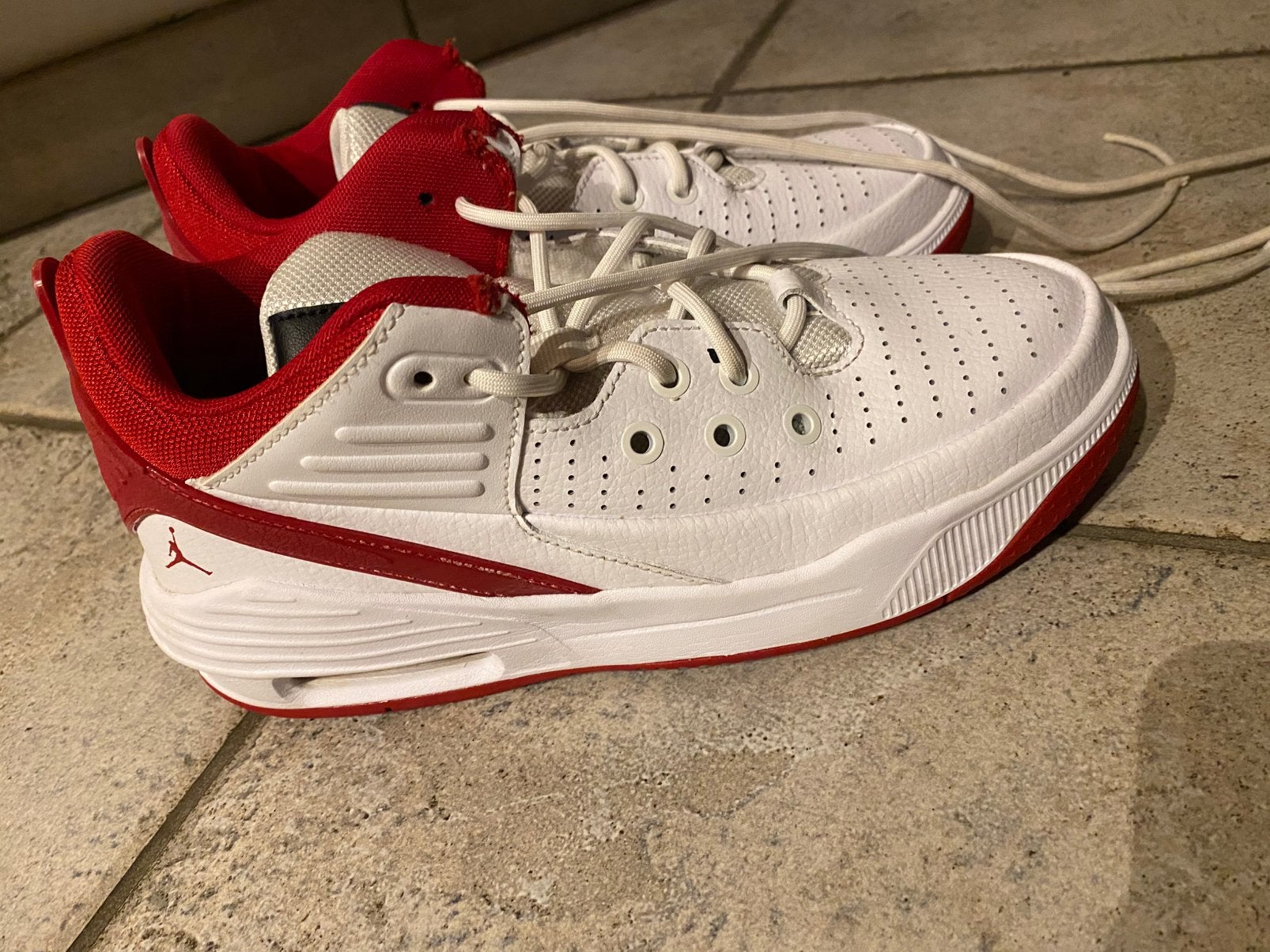 Air Jordan 1 Mid, Enlèvement ou Envoi, Comme neuf, Chaussures