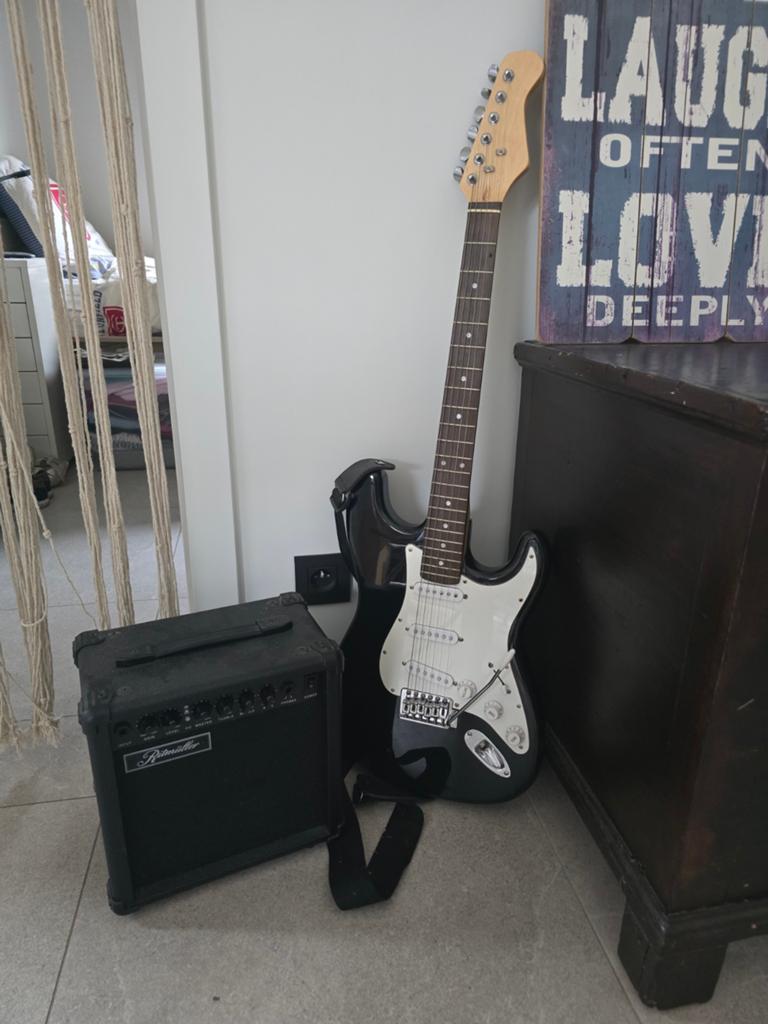 Electrisch gitaar, Musique & Instruments, Instruments à corde | Guitares | Électriques, Enlèvement, Utilisé, Avec ampli