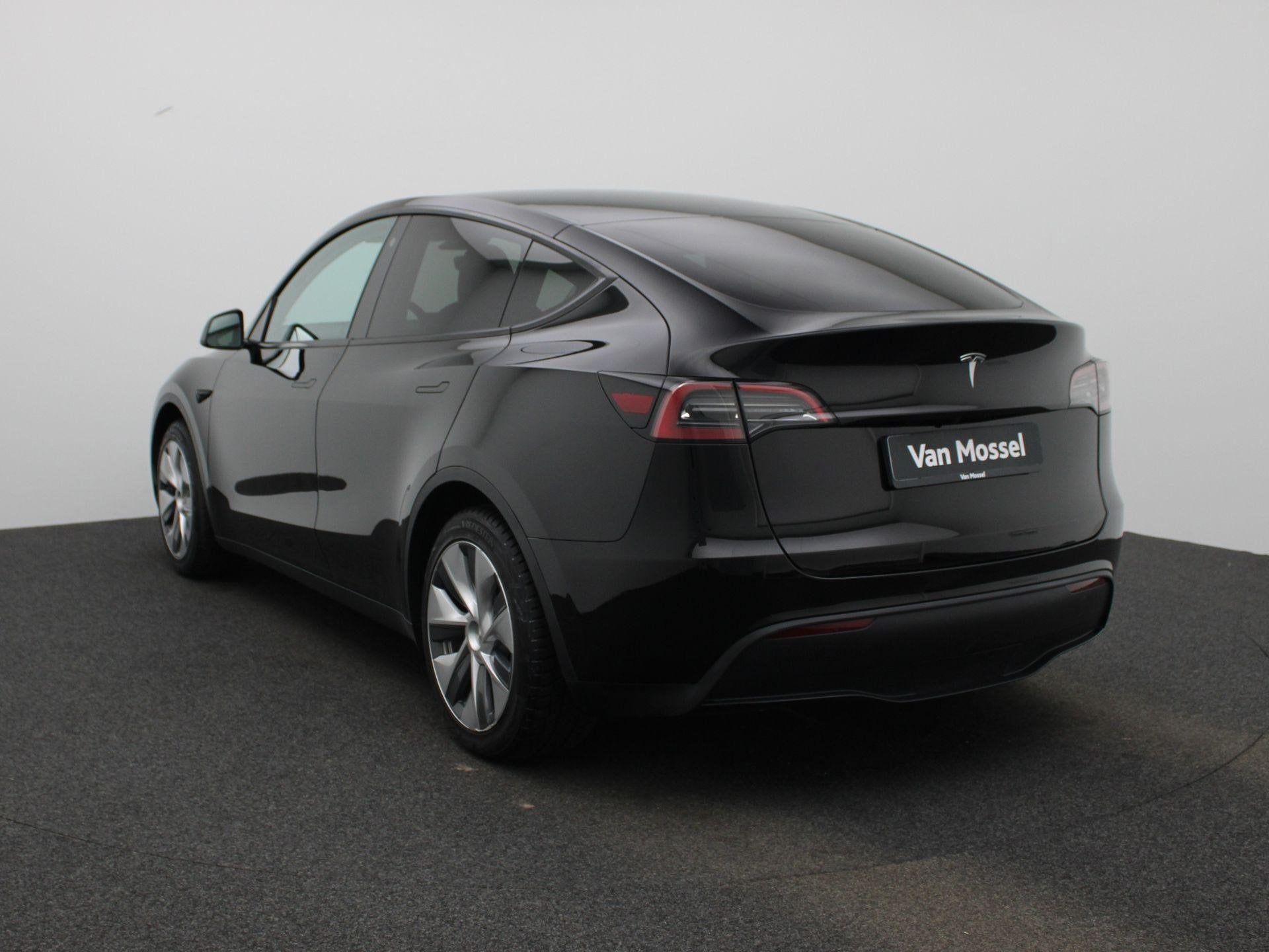 TESLA Model Y RWD PANO | LEDER | CAMERA | AUTOPILOT, Auto's, Tesla, Automaat, Gebruikt, Zwart, 1600 kg