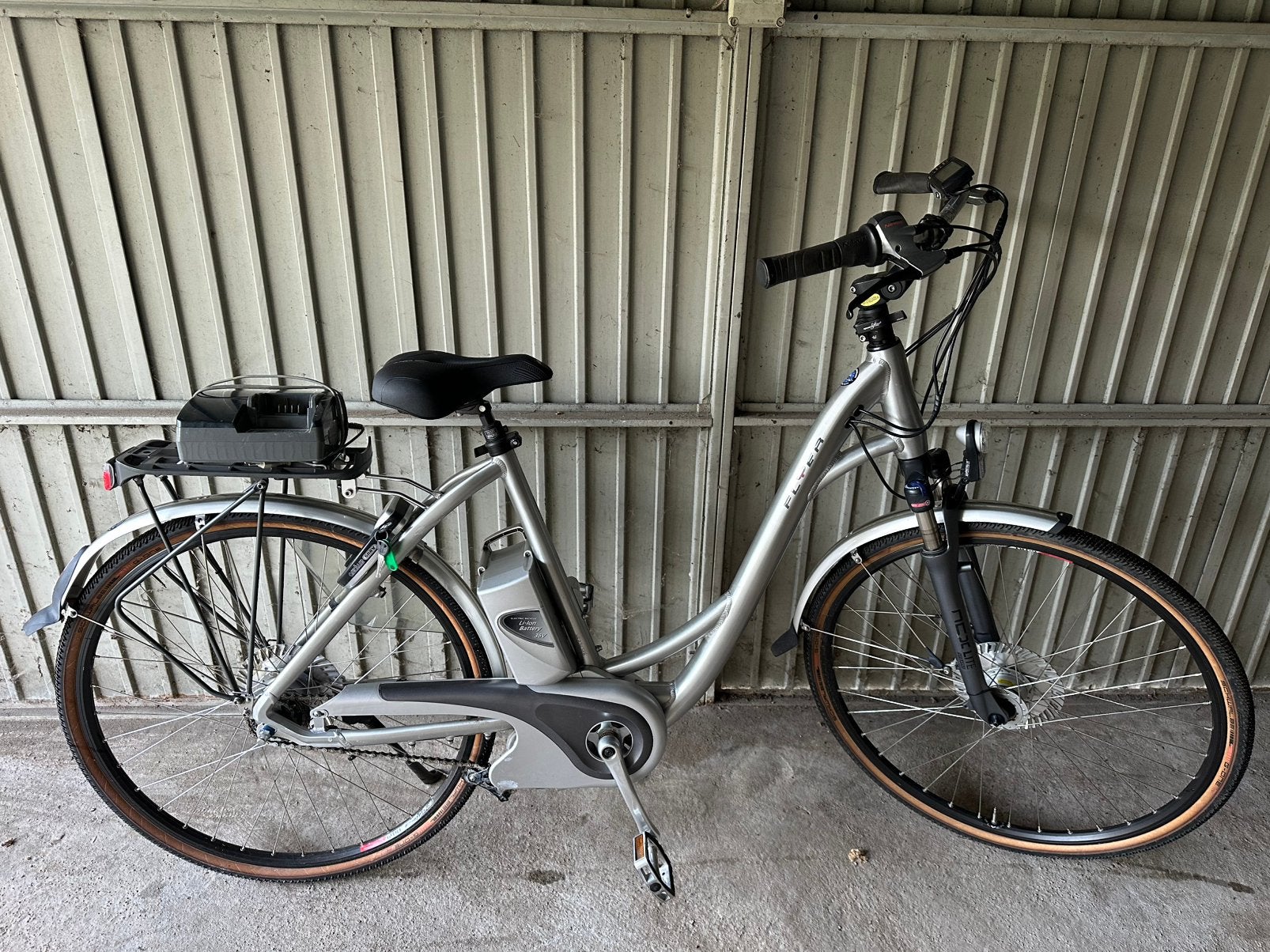 Flyer elektrische damesfiets 36V, Ophalen, Zo goed als nieuw