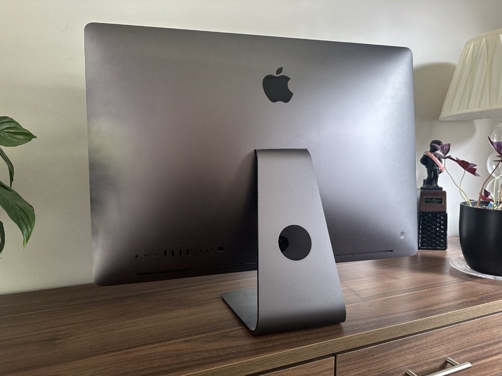 iMac Pro 27" (3.2 Xeon X / 64 GB / 1 To SSD / Vega 56), Computers en Software, Ophalen, Zo goed als nieuw, IMac Pro, SSD