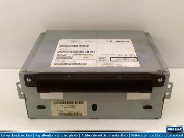 Lecteur CD d'un Volvo V60, -, 3 mois de garantie, Utilisé, -