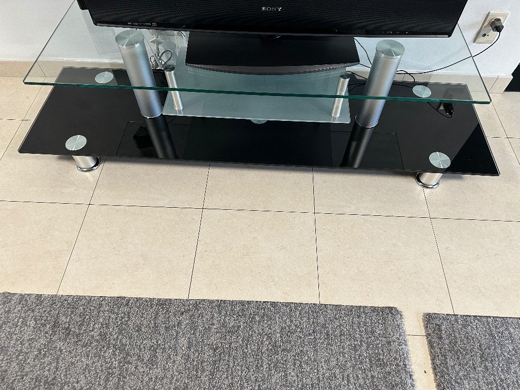 Tv tafel in glas, Ophalen, Zo goed als nieuw, Glas