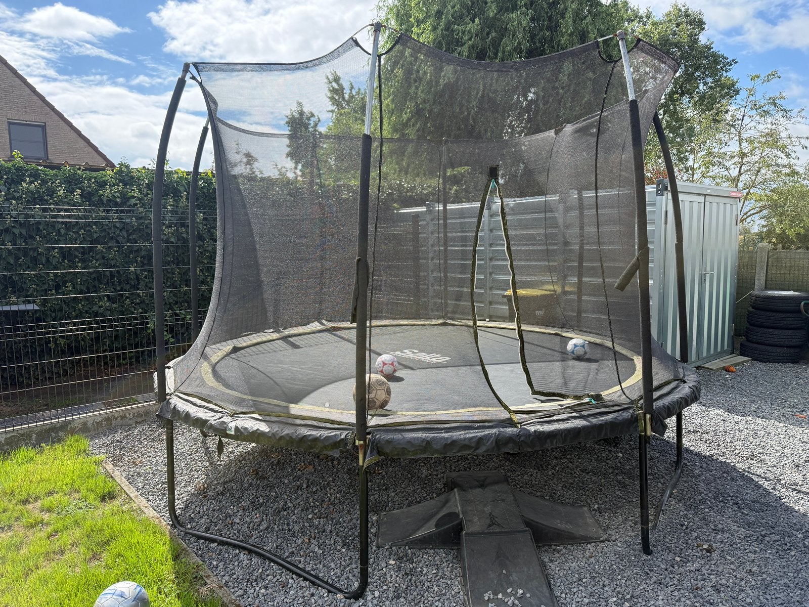 Trampoline, Enlèvement, Utilisé