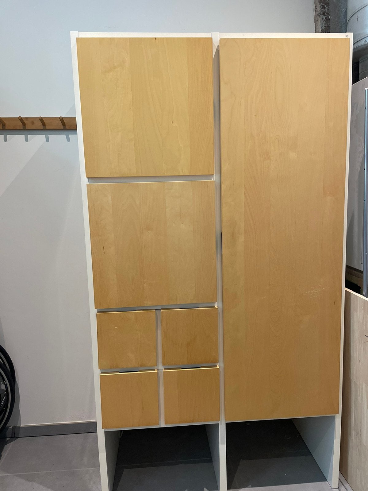 Ikea rakke kledingkast (oud model) - wit en eikenbruin, Ophalen, Gebruikt