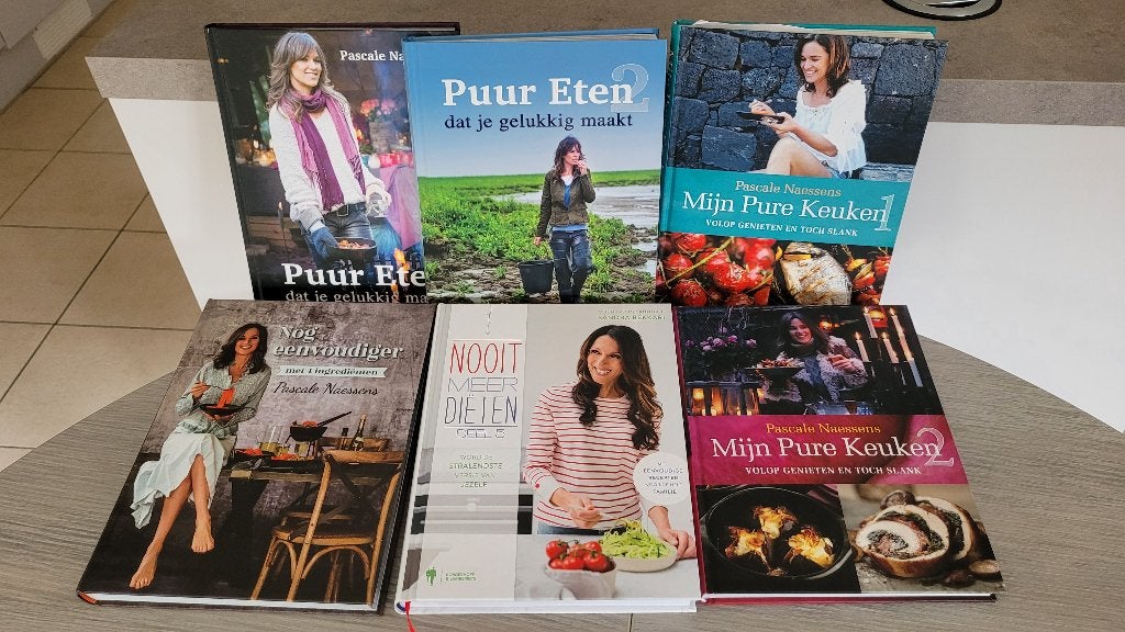 KOOKBOEKEN, Ophalen, Zo goed als nieuw, Pascale Naessens