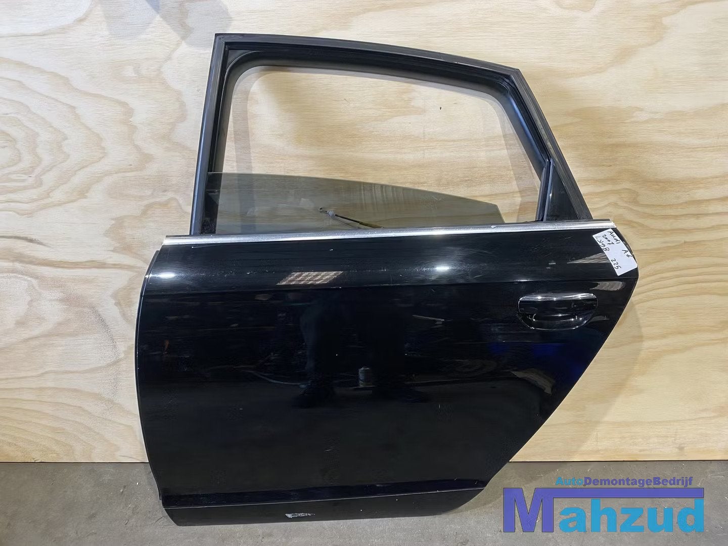 AUDI A6 C6 Zwart LY9B Links achter deur portier 04-11, Arrière, AUDI AG, Auto-Union-Strasse 1
85045  Ingolstadt, DE, Audi