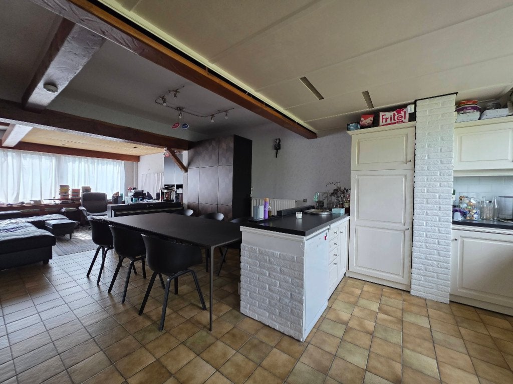 Premier étage de 212m² avec 4 chambres à Strombeek-Bever, Immo, Maisons à vendre, Province du Brabant flamand, Jusqu'à 200 m²