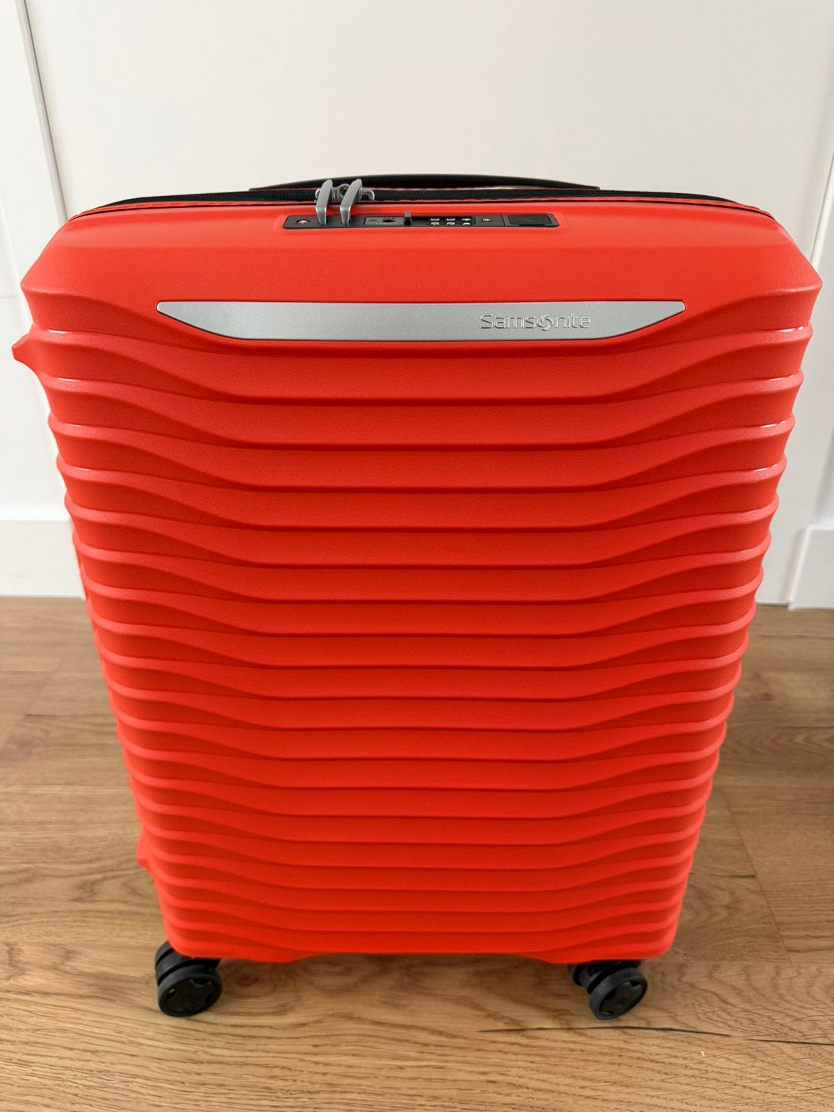 Spinner Samsonite 55 cm UPSCAPE - NOUVEAU, Neuf, 35 à 45 cm, Plastique dur, Enlèvement