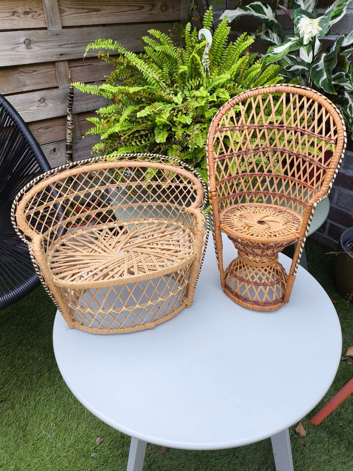 Vintage mini rotan set – Pauwenstoel & bankje (Boho plantens, Ophalen of Verzenden