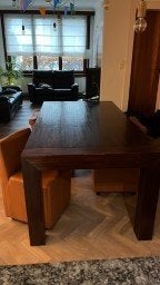 GRATIS tot 6 oktober: Massieve tafel - lichte krassen op bl, Ophalen