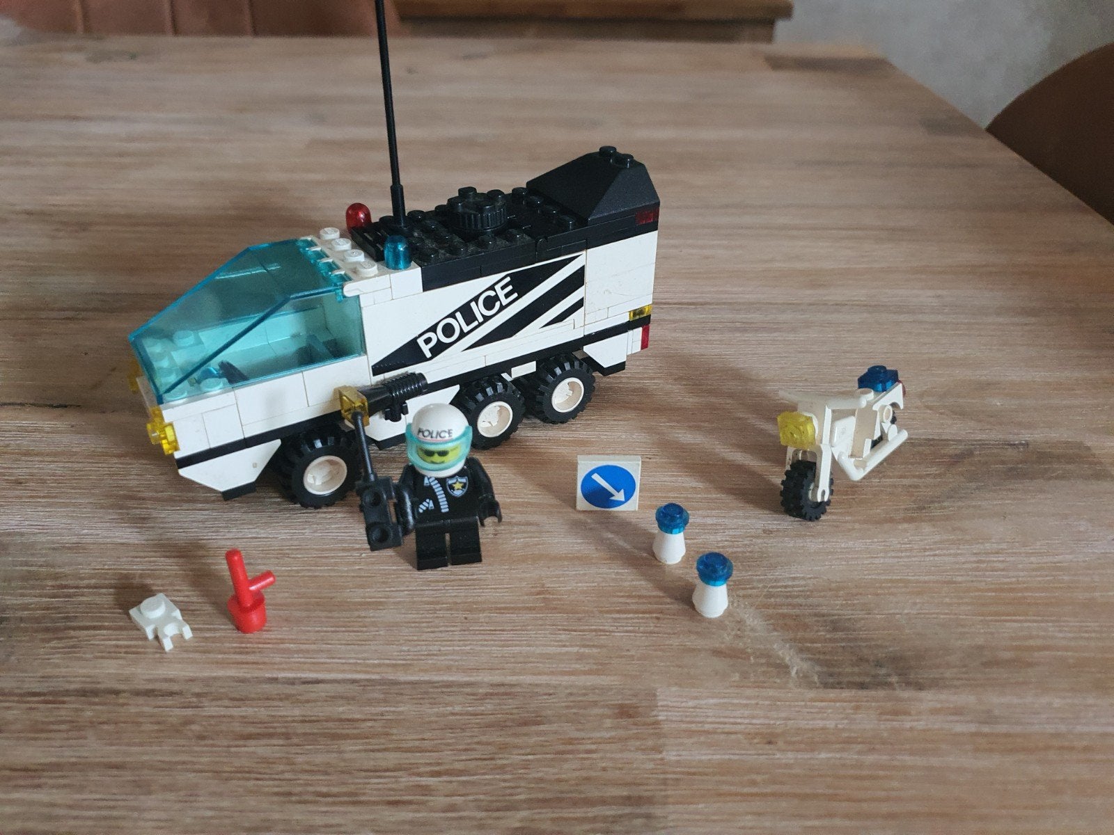 lego set police light en sound, Ophalen