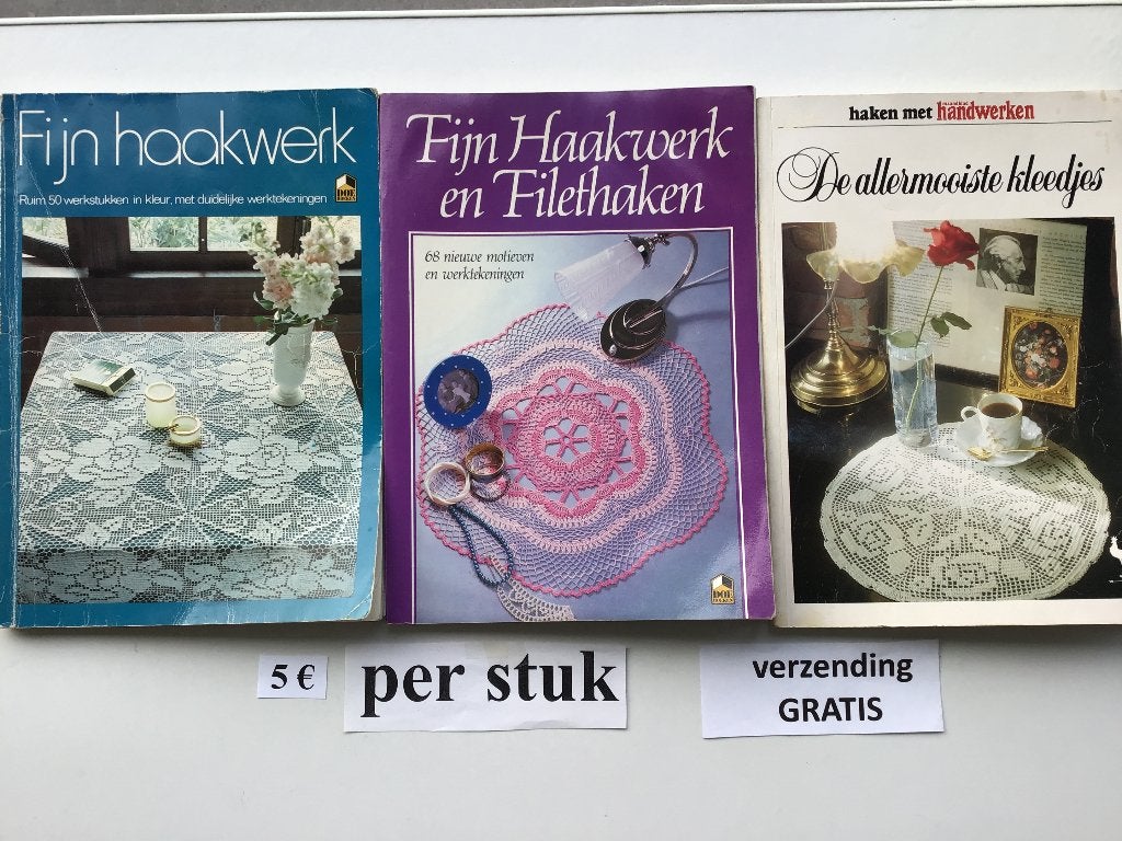 3 livrets sur le crochet à 5€ mais avec livraison gratuite, Hobby & Loisirs créatifs, Tricot & Crochet, Enlèvement ou Envoi, Comme neuf