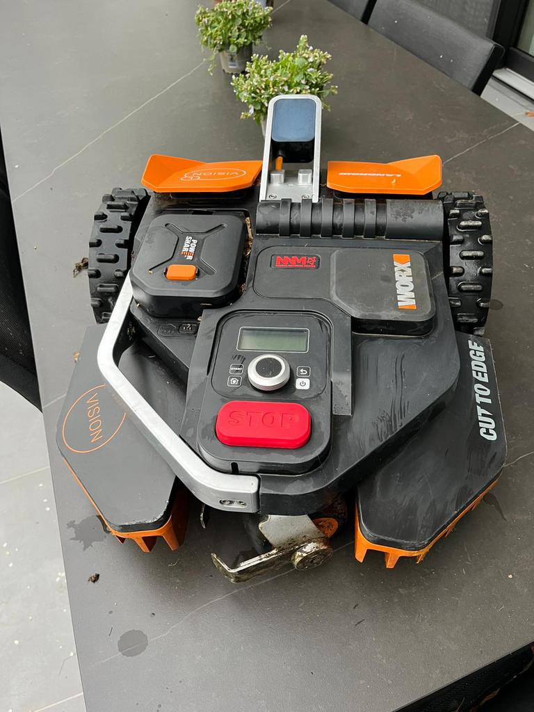 Robot tondeuse Worx - Landroid, Ophalen, Zo goed als nieuw, Bestuurbaar via app