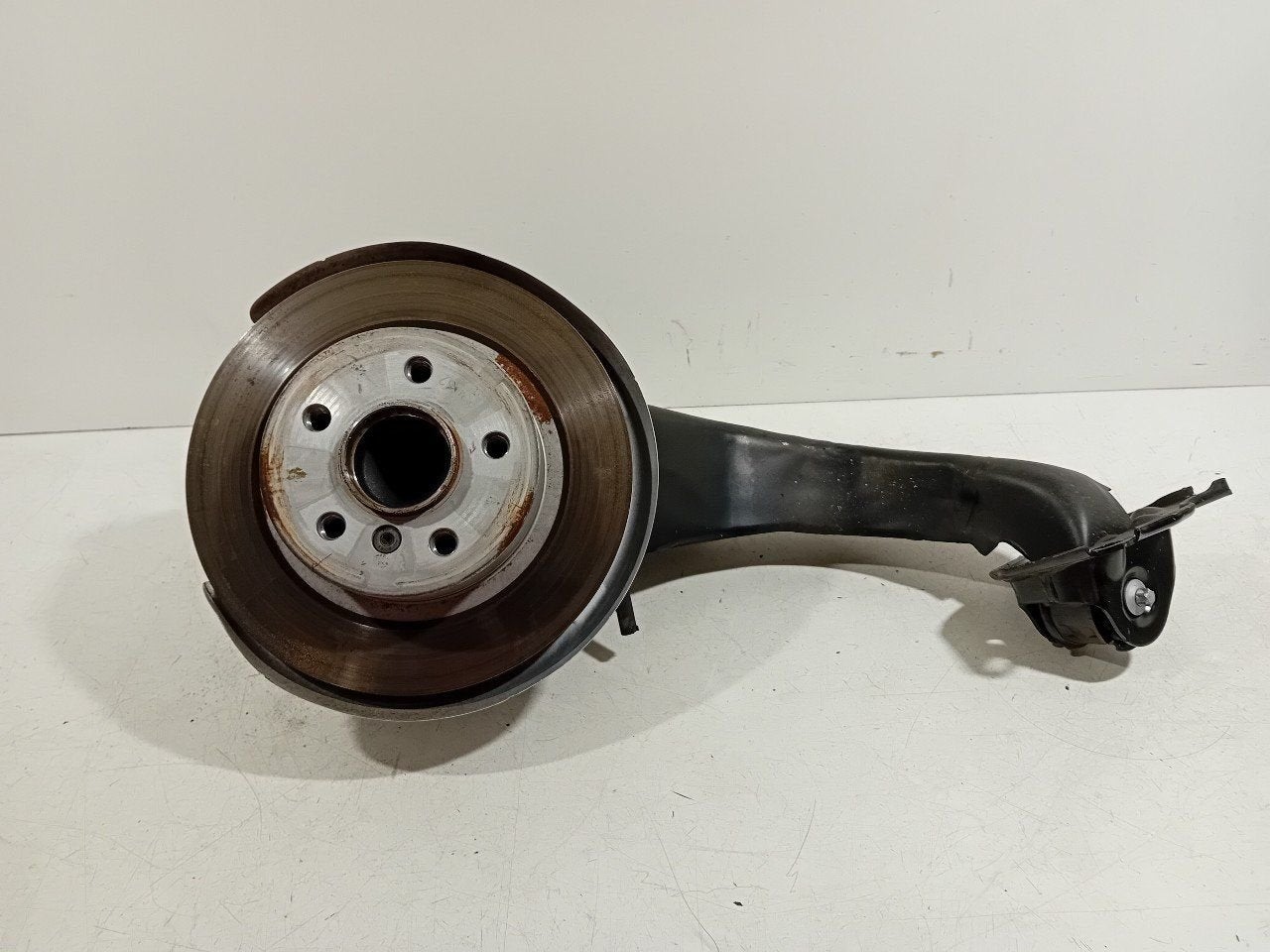 Wielnaaf rechts achter BMW 2 serie, Onderdelen@venauto.nl, Van der Ven Autorecycling B.V., Ettenseweg 76, 4706 PB Roosendaal, The Netherlands