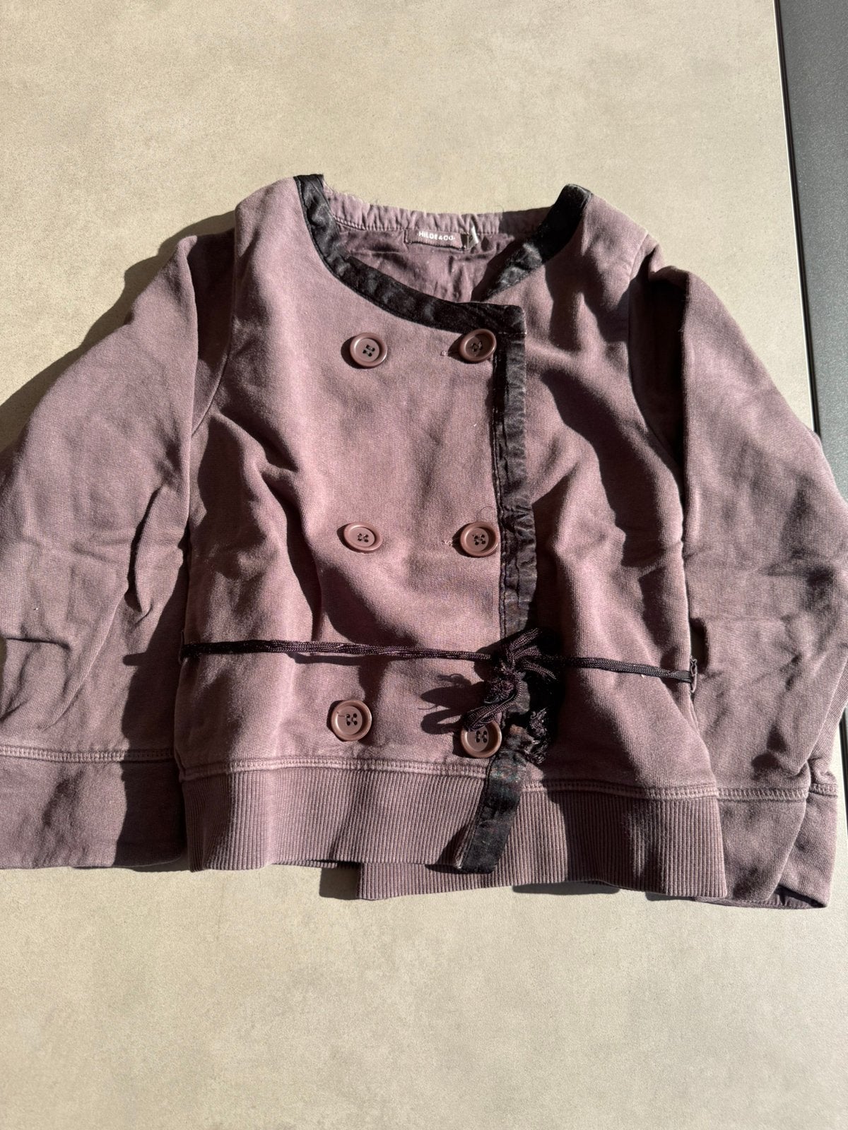 Blazer boutonné pour fille, Enfants & Bébés, Enlèvement ou Envoi, Utilisé, Fille, Pull ou Veste