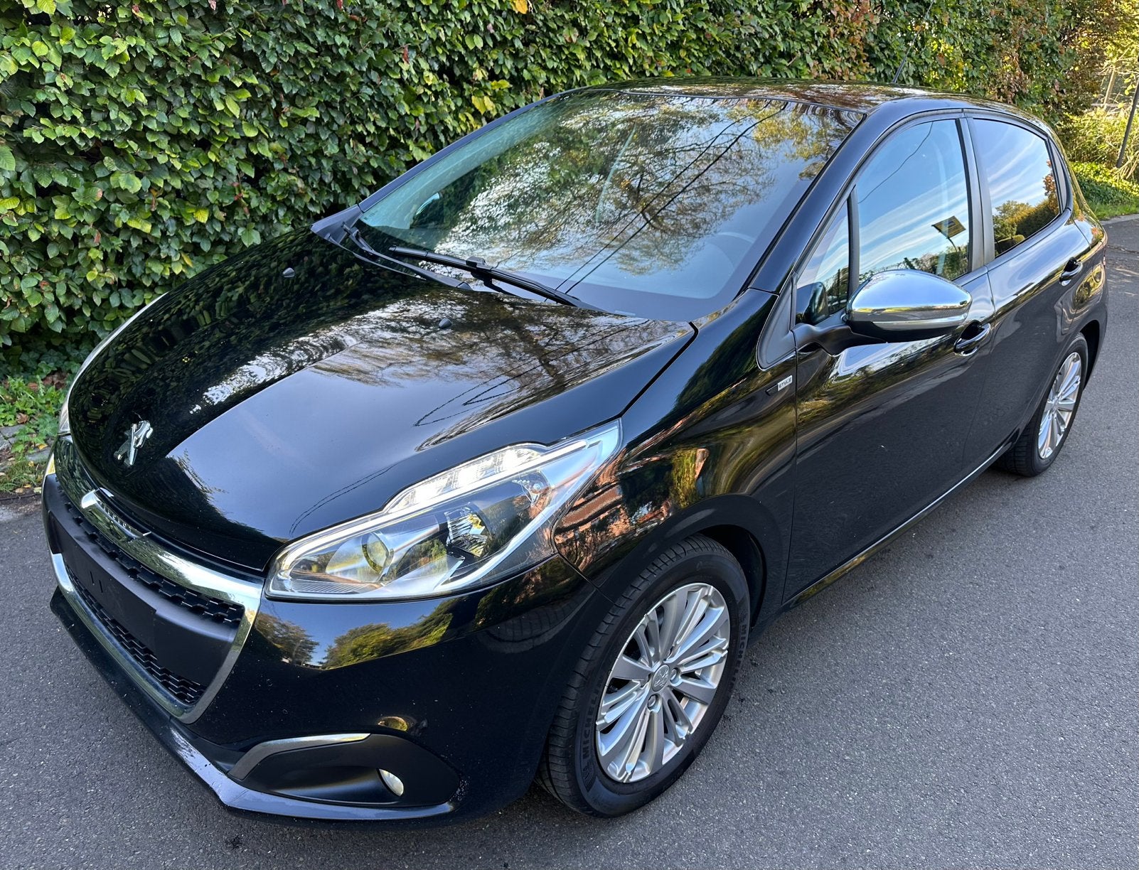 Peugeot 208 facelift styl editie/5deurs/airco/navi/gekeurd, Auto's, Voorwielaandrijving, Verwarmde buitenspiegels, Stof, 1199 cc