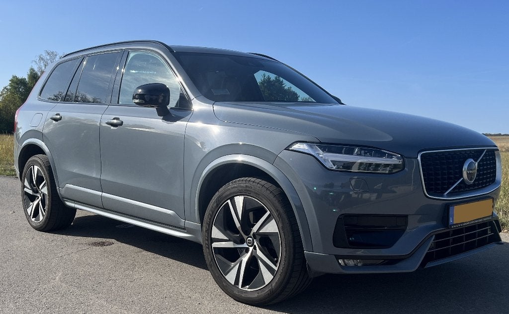 XC90 B5 AWD R-Design 7pl | Four-C | Pano | 360° | HUD | H/K, Autos, Argent ou Gris, Euro 6, 7 places, Entretenue par le concessionnaire
