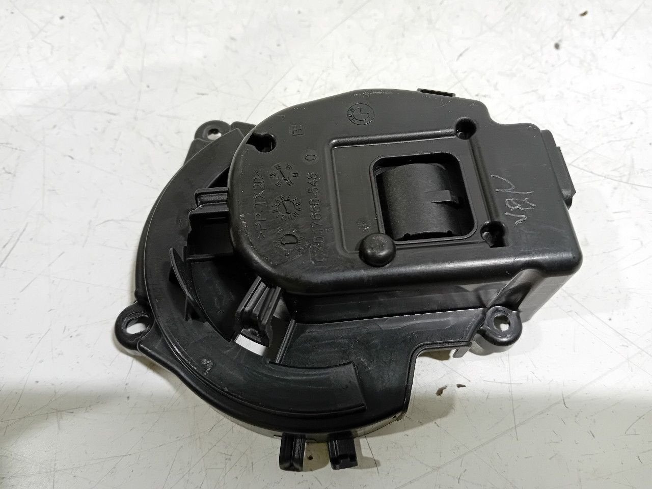 Kachelstelmotor BMW i3, Onderdelen@venauto.nl, Van der Ven Autorecycling B.V., Gebruikt, Ettenseweg 76, 4706 PB Roosendaal, The Netherlands