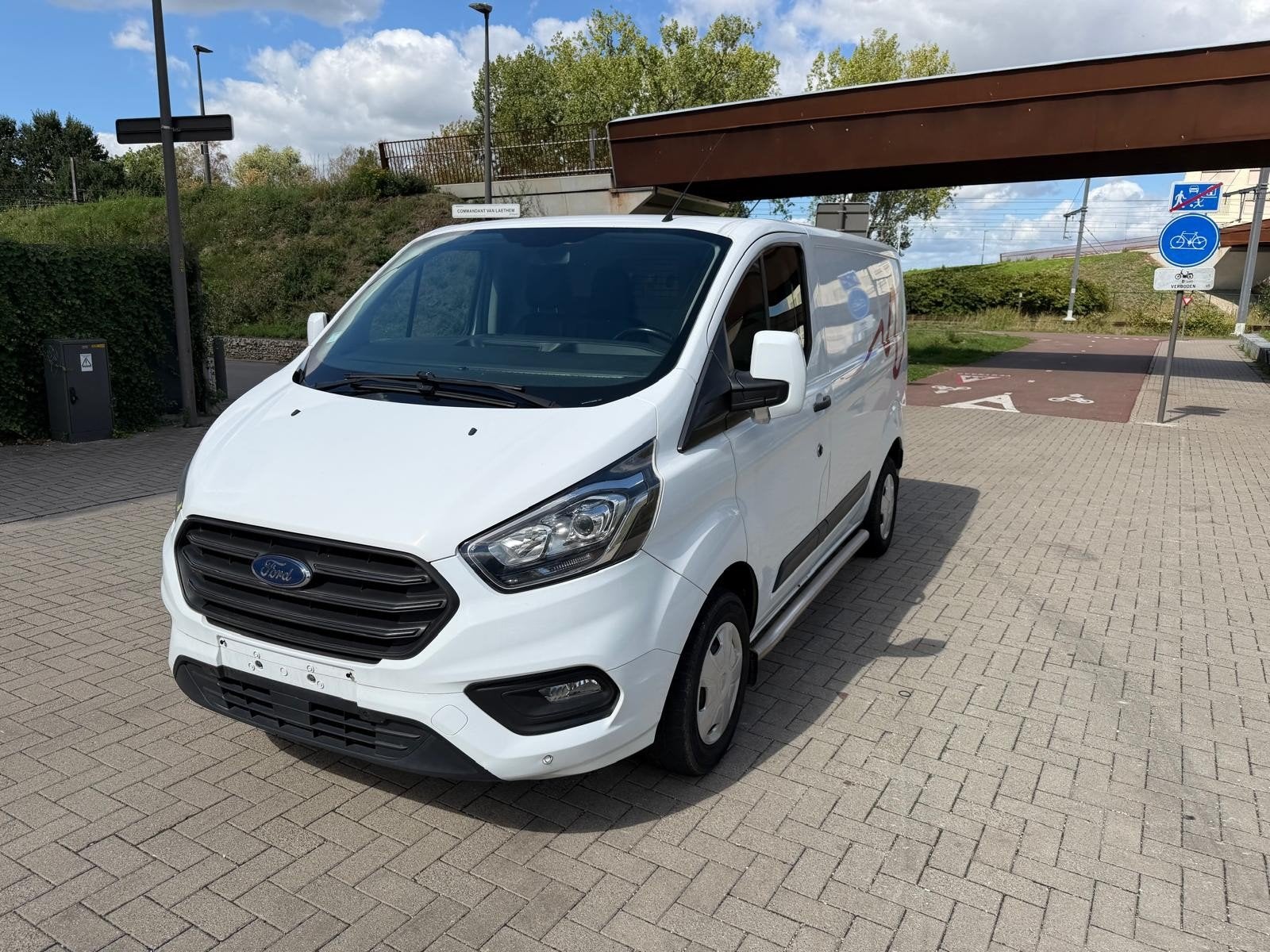 FORD TRANSIT CUSTOM 2.0 TDCI 2019 198000 KM AC INSPECTION EU, Autos, Camionnettes & Utilitaires, Achat, Euro 6, 3 places, Boîte manuelle