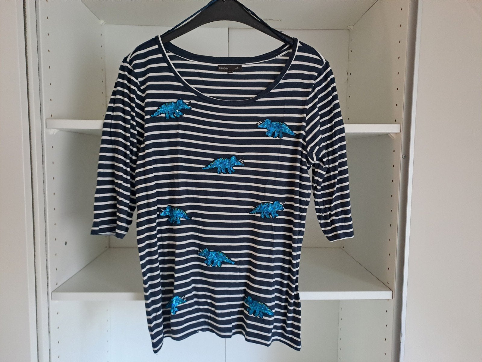 Mt S Donkerblauw wit gestreepte T-shirt met pailletten dino', Kleding | Dames, Blauw, JBC, Ophalen of Verzenden, Korte mouw