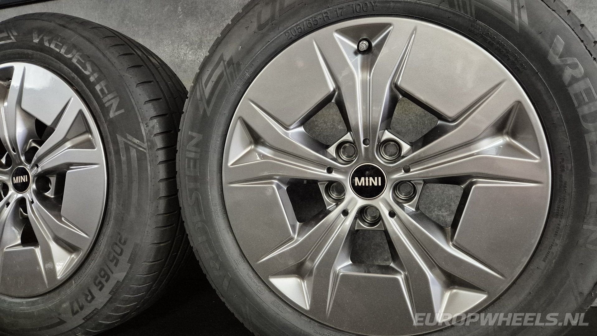 17 inch Mini velgen Countryman U25 Styling 864 zomerbanden, Gebruikt, -, -, Banden en Velgen
