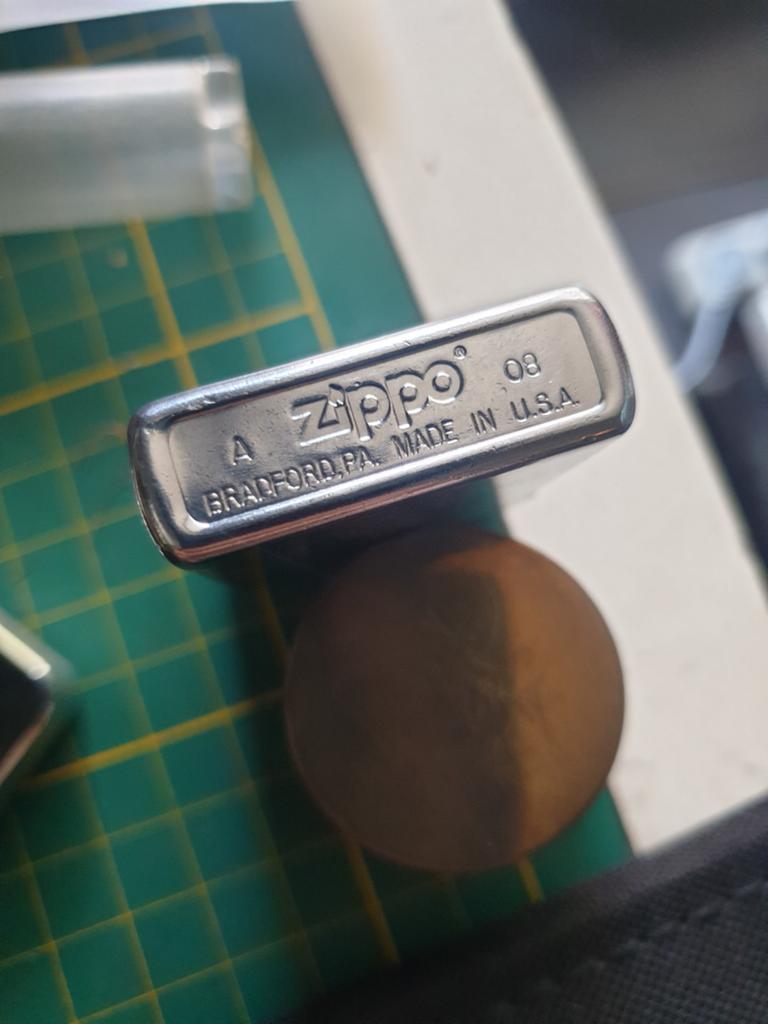 Damier à spirale Zippo 22587 - Chrome poli, Collections, Enlèvement, Briquet