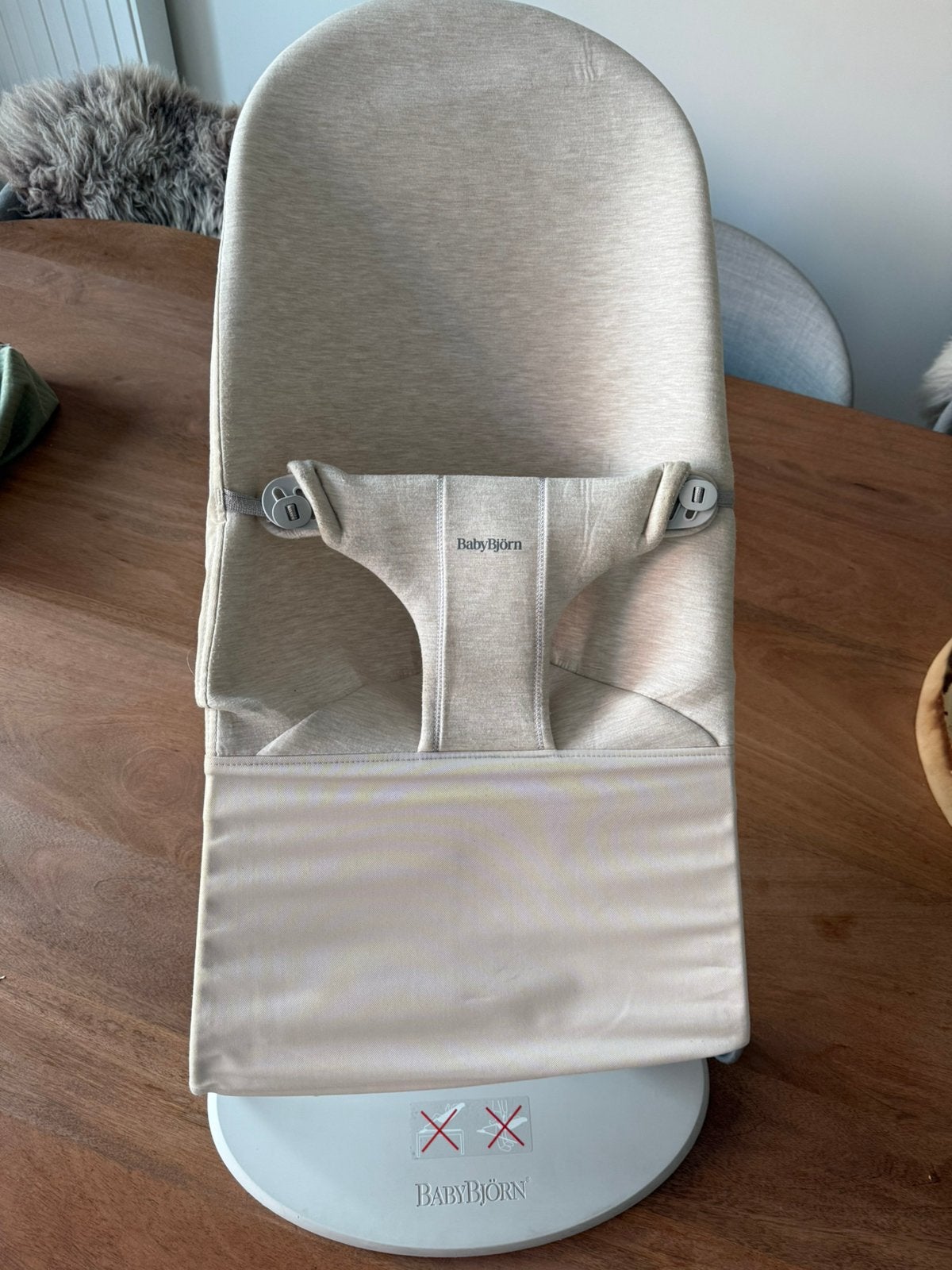 Set: BabyBjörn relax Bliss jersey lichtbeige + beschermhoes, Kinderen en Baby's, Wipstoeltjes, Zo goed als nieuw, Ophalen