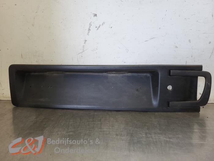 Support plaque d'immatriculation arrière d'un Fiat Doblo, Autos : Pièces & Accessoires, -, 3 mois de garantie, Utilisé, Fiat