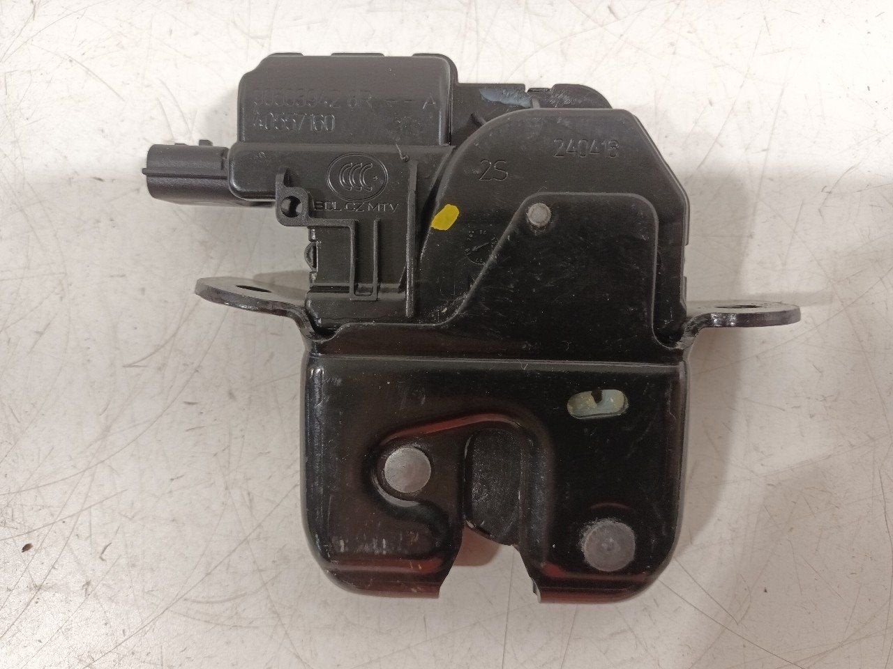 Slot mechaniek kofferdeksel achterklep elektrisch Nissan Mic, Onderdelen@venauto.nl, Van der Ven Autorecycling B.V., Gebruikt