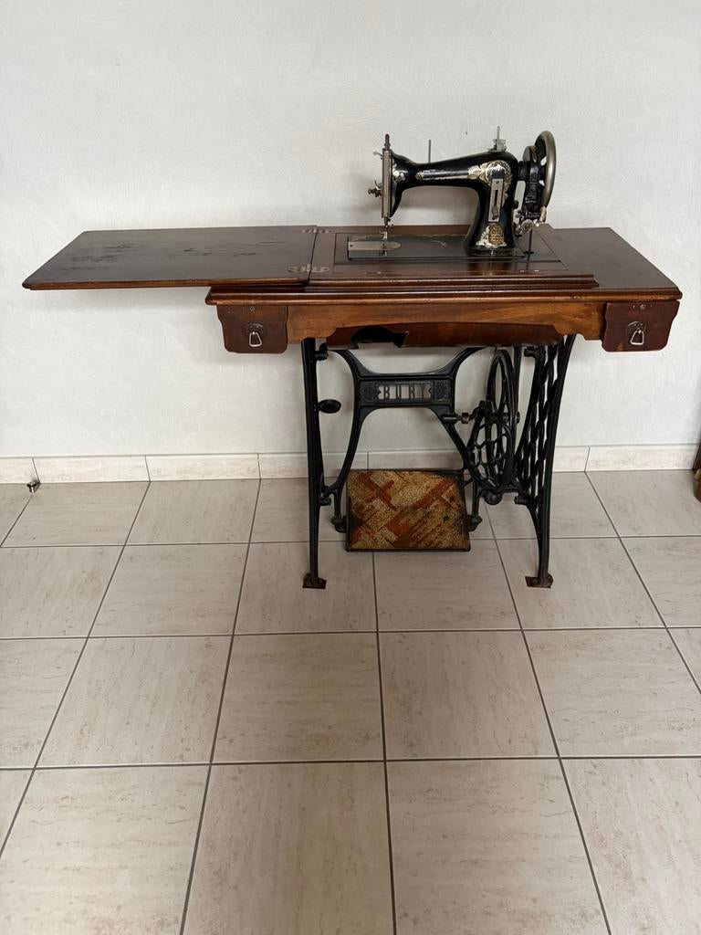 Vinted naaimachine, Antiquités & Art, Enlèvement