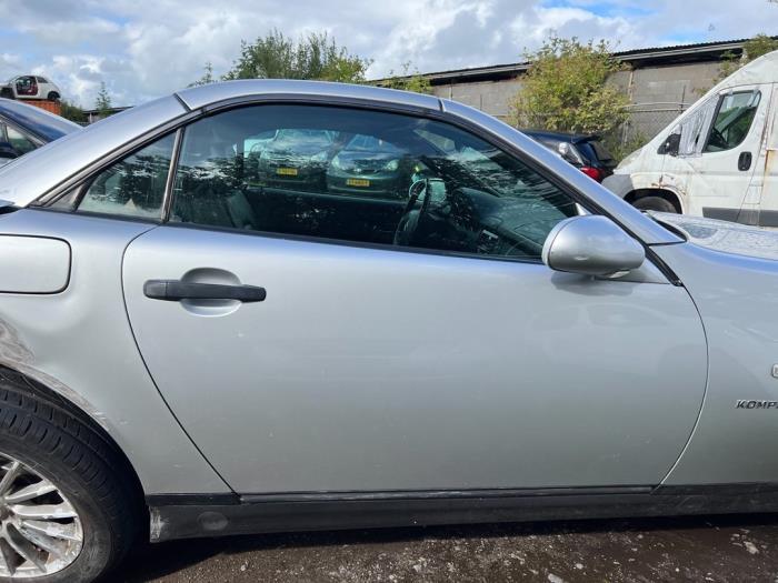 Portier 2Deurs rechts van een Mercedes SLK (744), Gebruikt, -, Deur, Ophalen of Verzenden