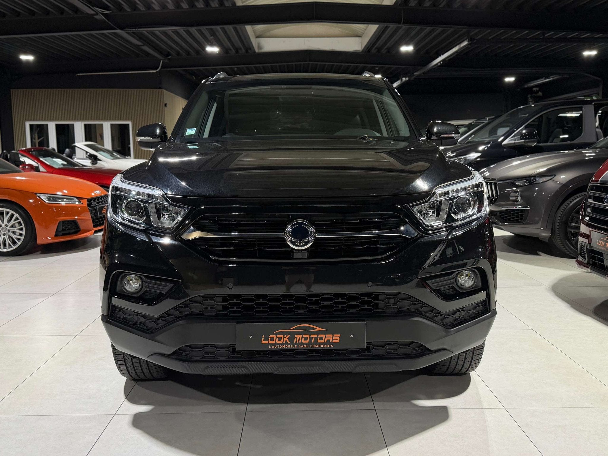 SsangYong Musso 2.2 Turbo e-Xdi 4WD AUTOMATIQUE 181CV CUIR N, Autos, Cuir, Achat, Entreprise, Musso