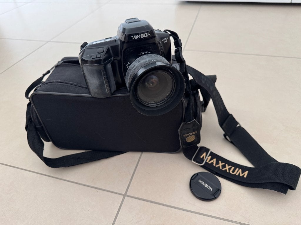 KIT ARGENTIQUE PRÊT À SHOOTER : Minolta Dynax 5xi, TV, Hi-fi & Vidéo, Enlèvement, Utilisé, Reflex miroir, Minolta