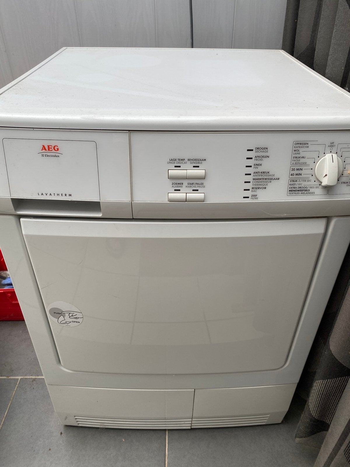 Droogkast aeg, Elektronische apparatuur, Droogkasten, Ophalen, Zo goed als nieuw