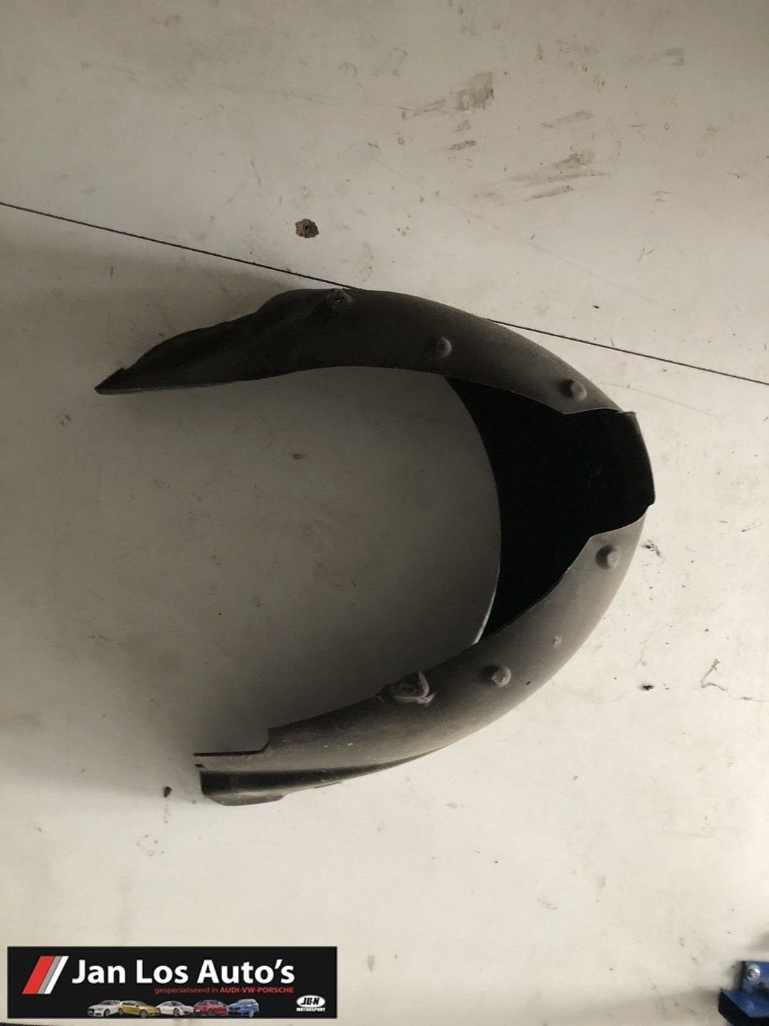 Audi Coupe B3 B4 Modderkuip Links achter 895 810 171, Arrière, -, Audi, Utilisé