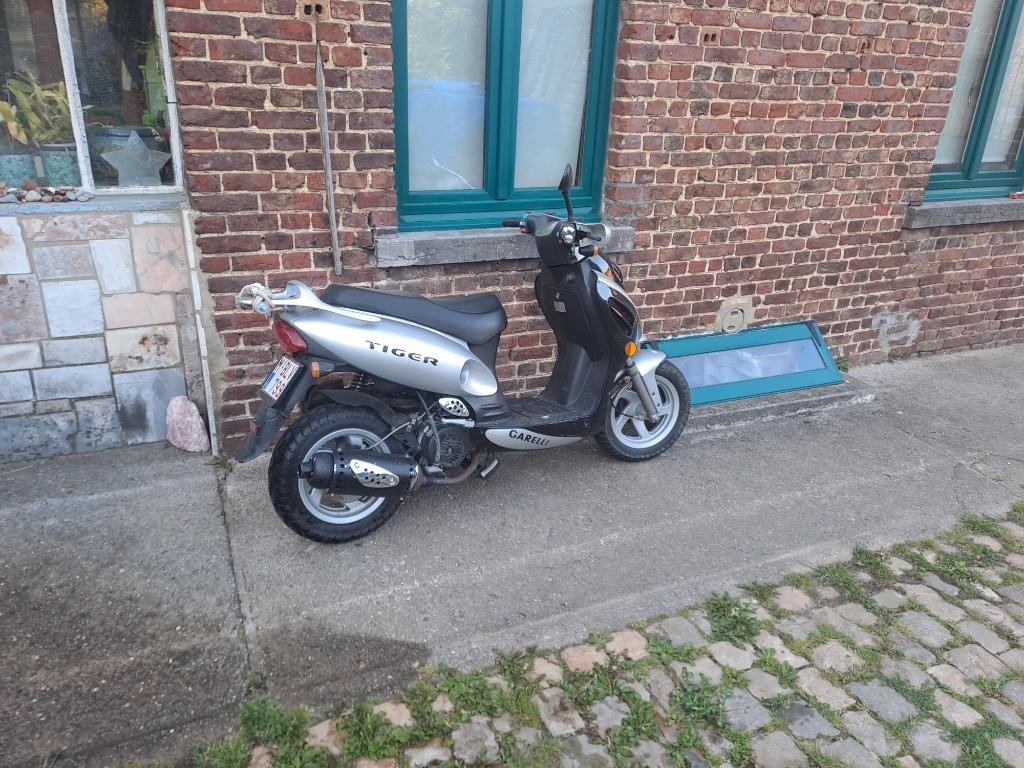 Scooter Garelli Tiger BT125, Fietsen en Brommers, 125 cc, Zo goed als nieuw, Benzine, Ophalen