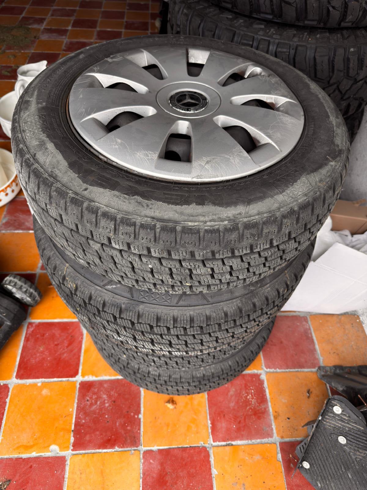 Mercedes vito winter banden, Auto-onderdelen, Banden en Velgen, Ophalen, 18 inch, 245 mm, Banden en Velgen