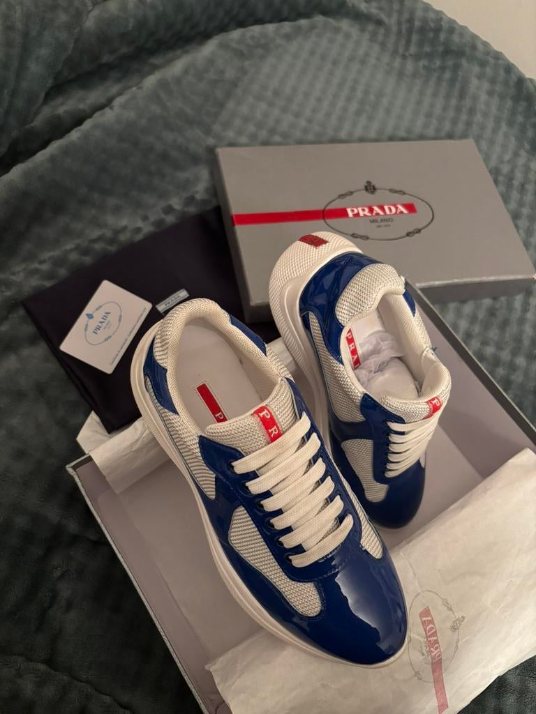 Prada cups, Kleding | Dames, Schoenen, Schoenen met lage hakken, Zo goed als nieuw, Verzenden, Blauw